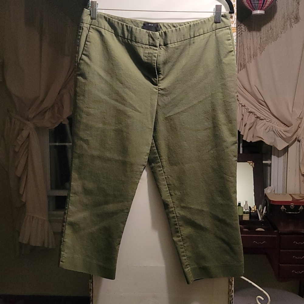 Women's capris